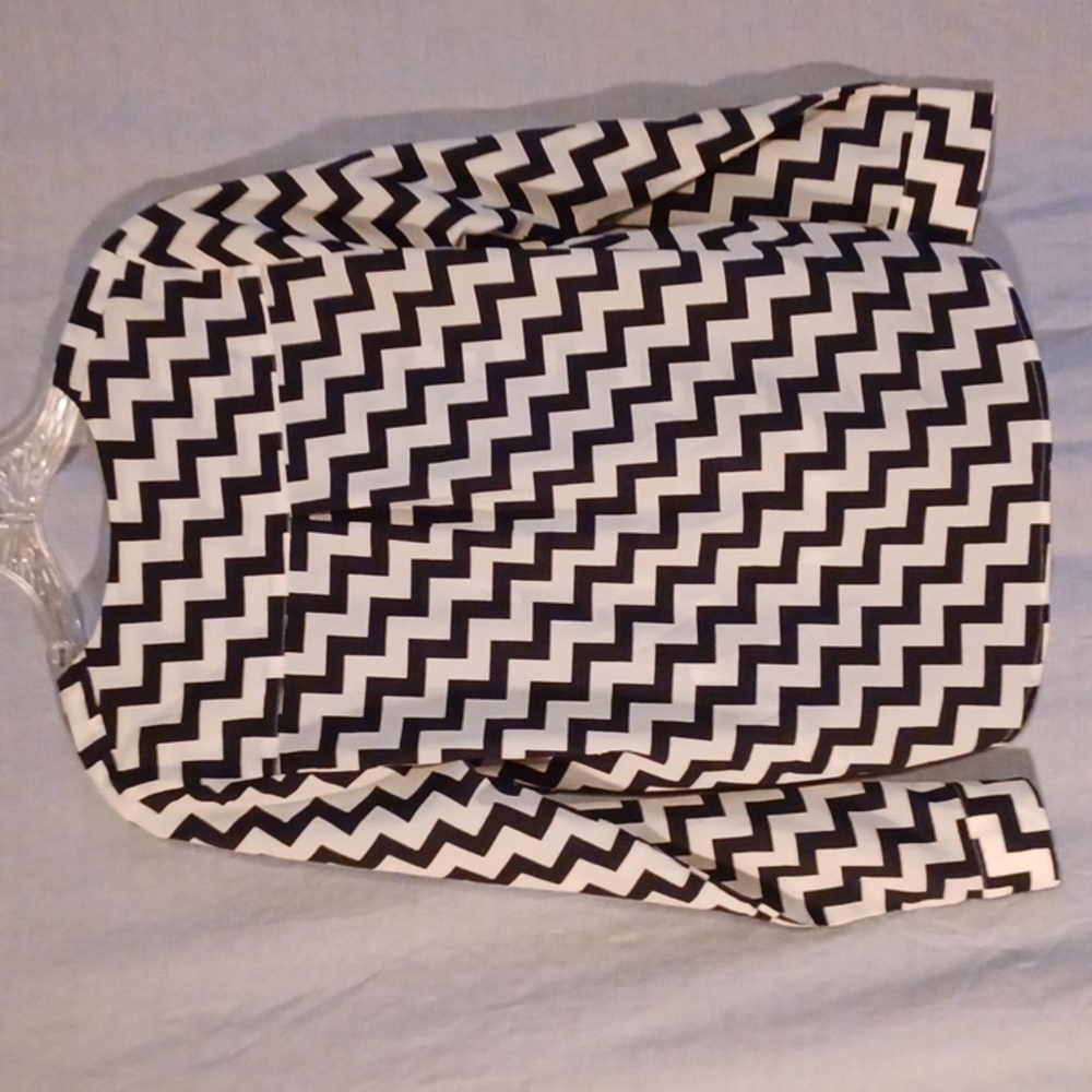 Women's sheer patterned blouse - Picture 5 of 6
